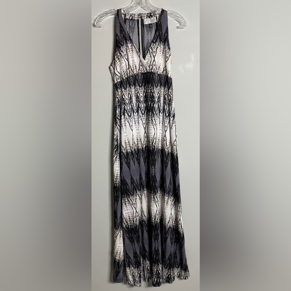 J Valdi Black and White Sleeveless Dress Size Small